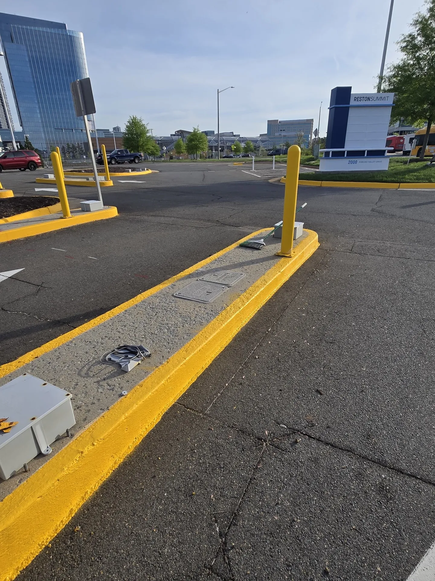 Parking Curb Painting