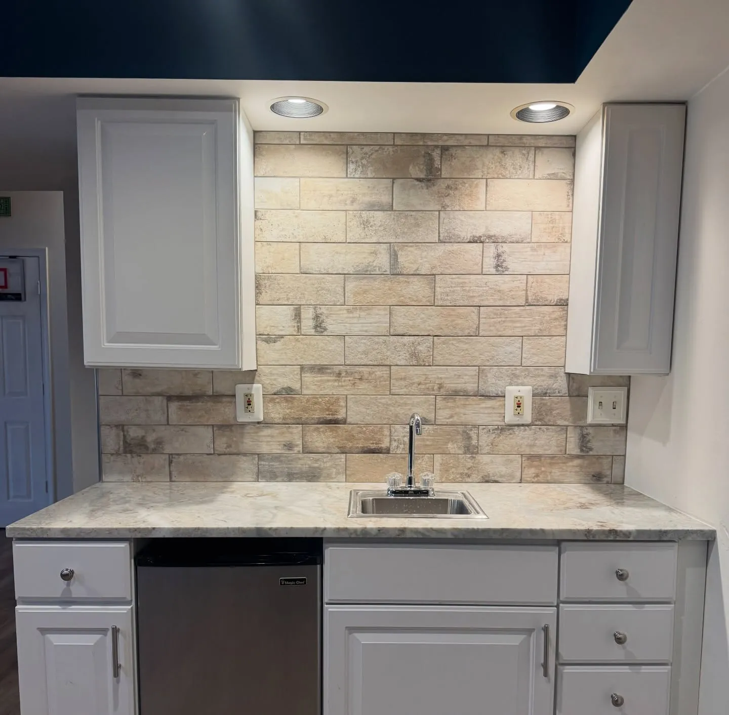 Backsplash Installation